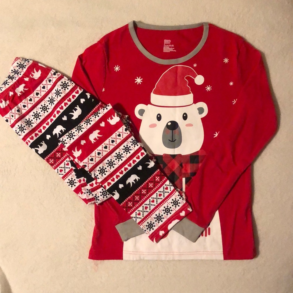KikizYe Pajama set
